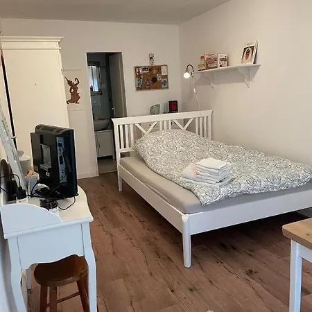 In Dusseldorf-nord Apartment